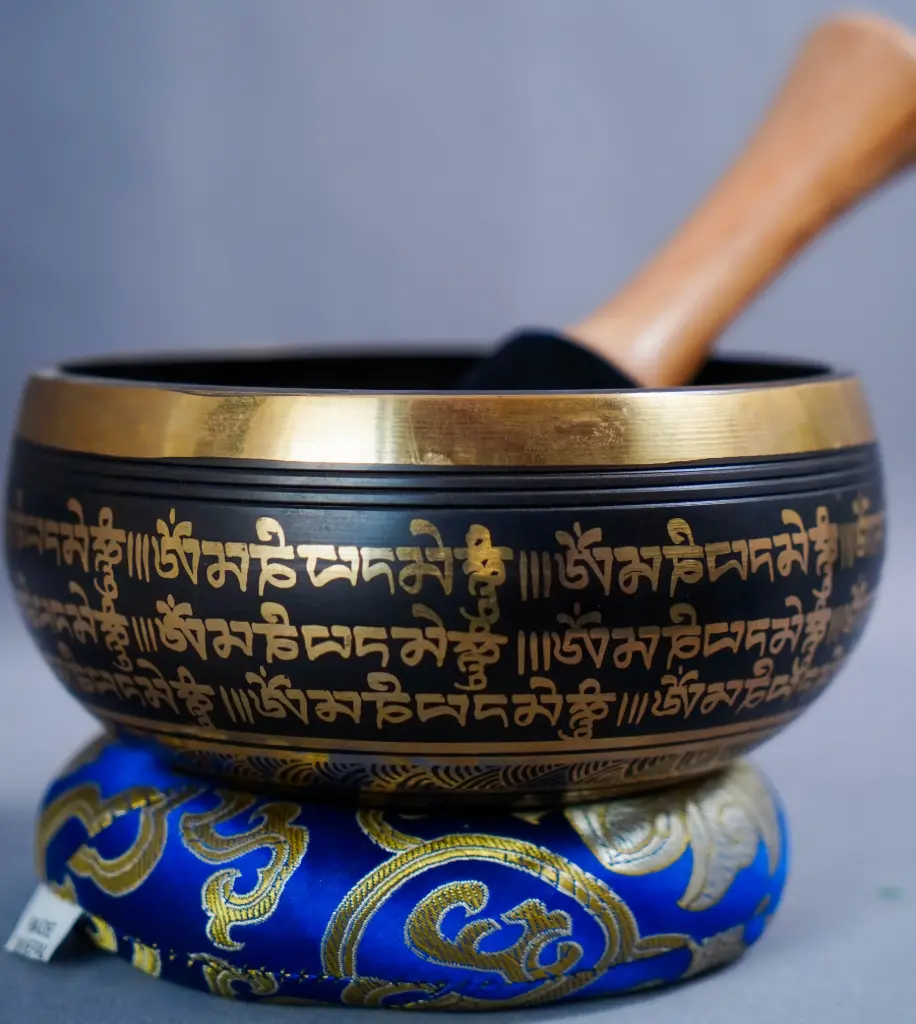 Black Double Vajra Bowl – Pure Tone – Unshakeable Stability